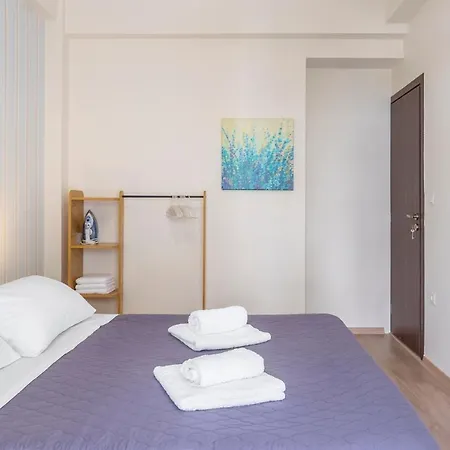2 Bedroom With Dream Balcony Apartment Athens